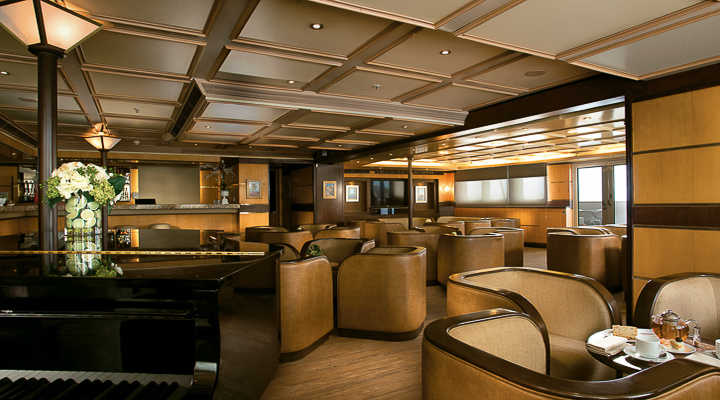 Piano Bar